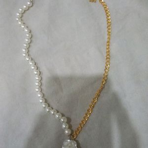 Pretty Chain