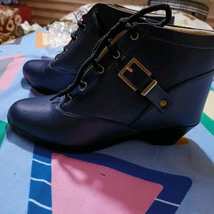 New Stylish Boots