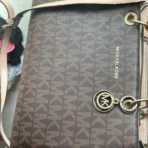 Michael Kors Hand Bag