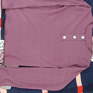 Fitted Top With Show Buttons