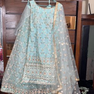 Pakistani Lehenga Oufit