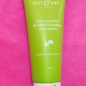😍Dot And Key Cica Calming Face Wash..😍