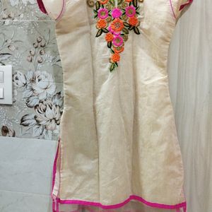 Designer Embroidered Kurti