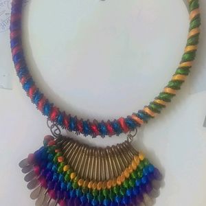 Multicolour Neckpiece