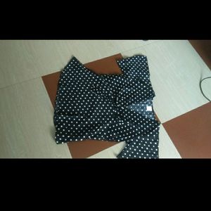 Black Top L Size  Offer