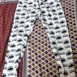 White Printed Leggings