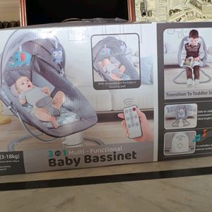 5 Point Safety Electric Swing Baby Bassinet+ Music