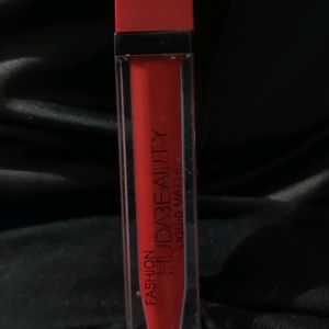 Huda Beauty Liquid Matte Lipstick