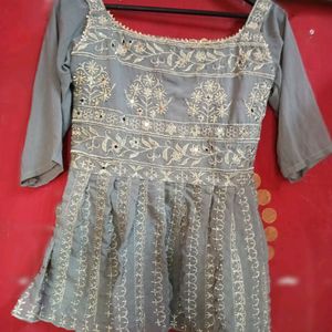 Short Kurti Along With Palazzo And Dupatta