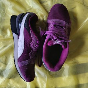 Puma Women Walking Shoe