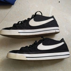 Black Nike Sneakers