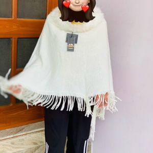 Coach Women's White Woollen Poncho with Fur