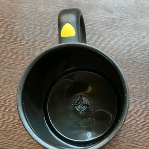 Self Stirring Mug