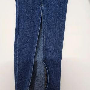 Knee Slit High Waist Jeans