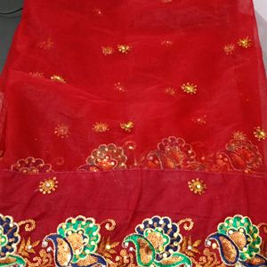 Wedding And Festival Saree With Blouse Peticot