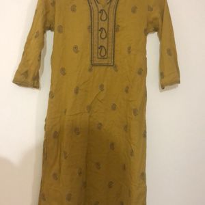 Avaasa Kurta