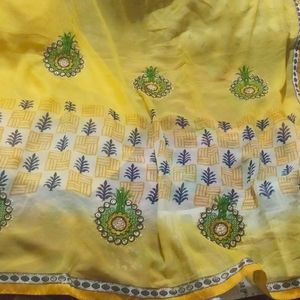 Cool Yellow Colour Saree With Blouse