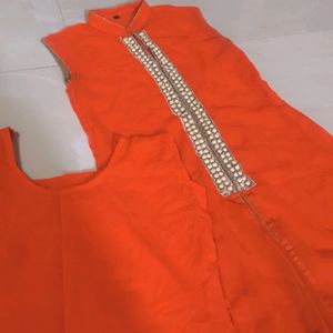 Women To Set Secret Kurti