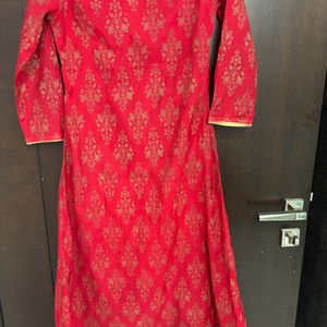 Red Kurti