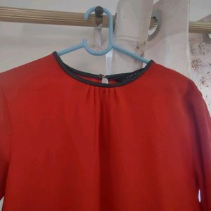 ZARA WOMAN TOP