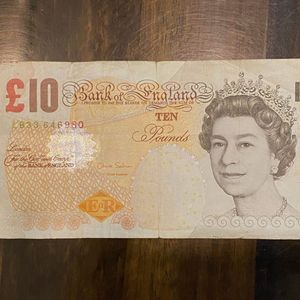 10 Pound Bank Of England