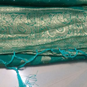 Madurai Pattu Sari