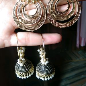 combo of two earrings