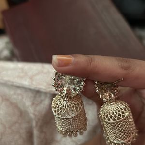 Fashion Earings For Your Traditional Wear