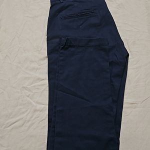 Slim Fit CHINOS (UCB)