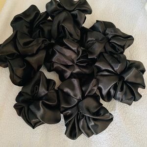 Pack Of 40 Satin Scrunchies