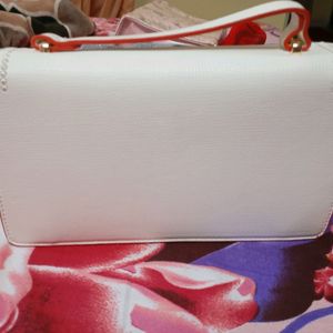 ALLEN SOLLY WHITE & RED OPEN HAND CLUTCH Chic BAG