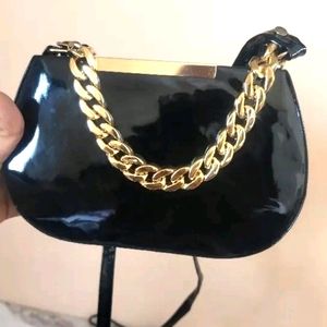Classy sling bag Black 🖤 Color aesthetic ba