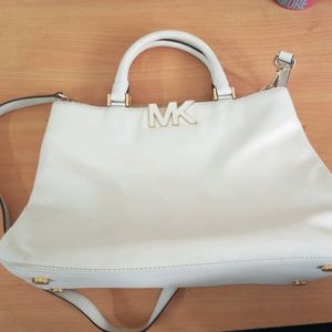 Authentic New Micheal Kors Satchel