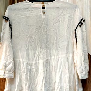 Dressberry Branded White Top With Black Embroidery