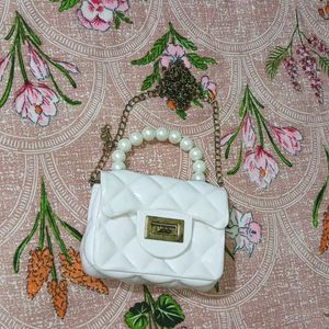 White Slingbag