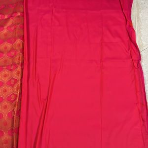 Beautiful Banarsi Saree With Blouse!