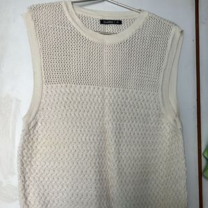 sleeveless sweater