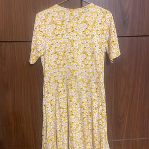 SASSAFRAS Floral print Yellow Mini Dress✨✨