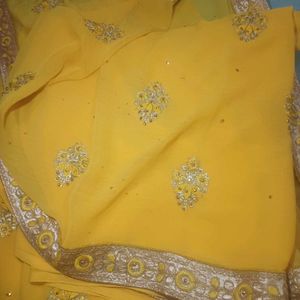 Yellow Chiffon Saree💛