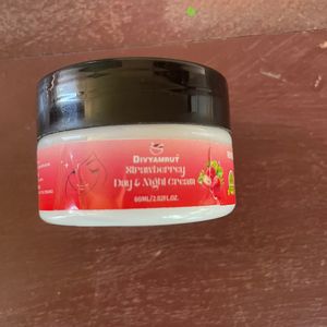 Strawberry Day&night Cream