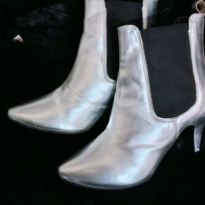 Metalic Ankle Boots 👠