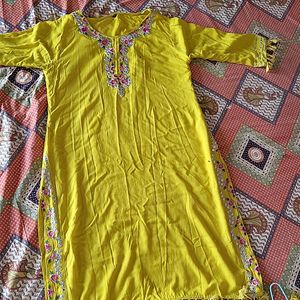 Kurti, Pant And Dupatta Set