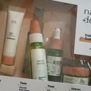 Nature +Derma Bt Wow , Skin Care Kit