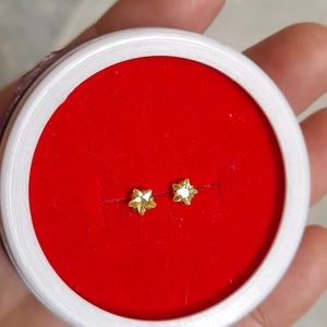 Beautiful New 2 Pairs Studs