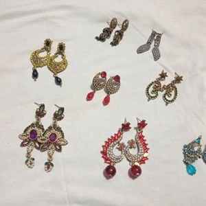 8 Pairs Of Earings