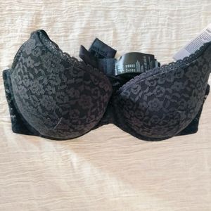 H&M Lacey Soft Padded Bra🤍