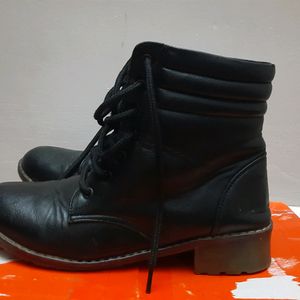 BLACK BOOTS- CASUAL