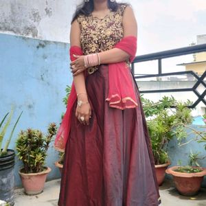 DEEP WINE THREE PIECE HEAVY GOWN