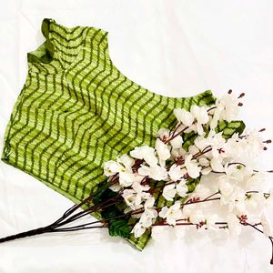 Green Zigzag Pattern Blouse