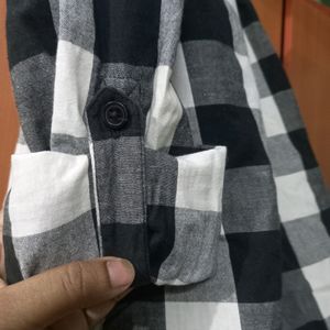 Black&white Checked Shirt (XXL size)